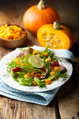 Roast beef salad with pumpkin