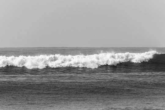 Fototapeta Ocean Wave Rolling Black White Water Power