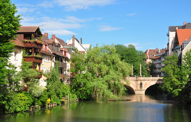 Fototapeta na wymiar Karlsbrücke in Nürnberg
