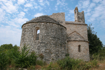 Fototapeta na wymiar Abandoned church in Croatia