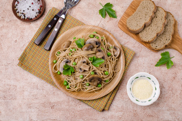 Dark pasta with mushrooms