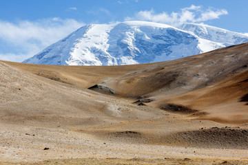 Muztagh Ata - Karakorum Highway (Xinjiang, China)