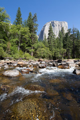 Typical view of the Yosemite National Park - El Capitan, Tunnel View, Bridalveil Fall, Half Done