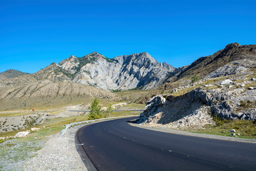 Chuysky trakt in the Altai mountainsh