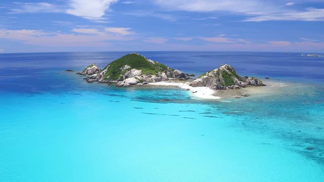 渡嘉敷島の海