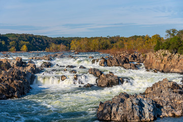 Fototapeta na wymiar Waters flow from the Potomac River