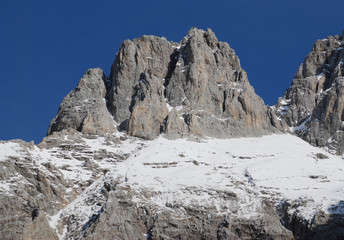 Montagna innevata