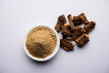 Hemidesmus indicus also known as Ananthamoola or Naruneendi or Nannari in dried steam and powder form. It's a useful Ayurvedic medicine from India