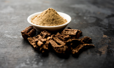 Hemidesmus indicus also known as Ananthamoola or Naruneendi or Nannari in dried steam and powder form. It's a useful Ayurvedic medicine from India