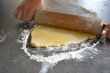 Teig ausrollen