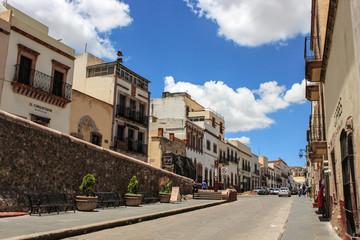 Fototapeta na wymiar Calle de Zacatecas Pueblo Mágico de México