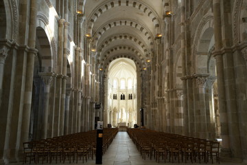 Fototapeta premium Vezelay, France-October 16, 2018: Interior of Basilica Sainte-Marie-Madeleine in Vezelay