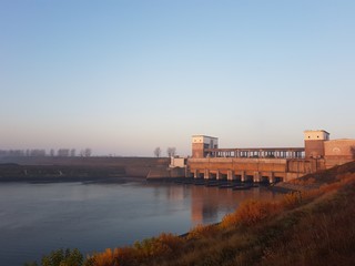Fototapeta na wymiar Dam on the river