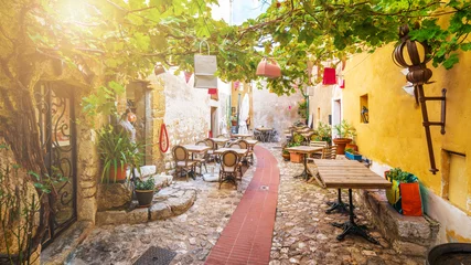 Keuken foto achterwand Nice Straat in middeleeuws dorp Eze aan de kust van de Franse Rivièra, Cote d& 39 Azur, Frankrijk