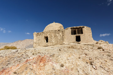 Empty house, captured along the Karakorum Highway (Xinjiang Province, China)