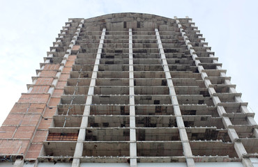 building under construction in perspective