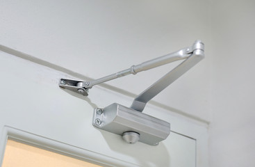 Naklejka premium Automatic hydraulic leaver hinge door.
