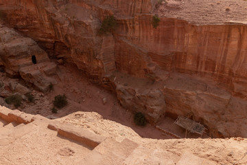 Höhleneingang in Petra, Jordanien