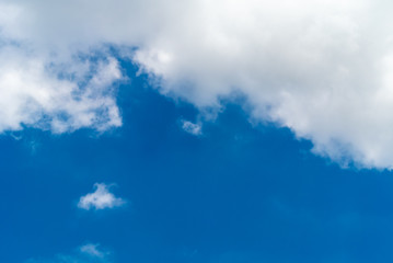 Obraz premium blue sky with white clouds