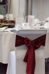 Fototapeta na wymiar elegant red and white table setting