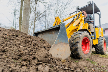M&auml;nnerspielzeug Radlader fahren