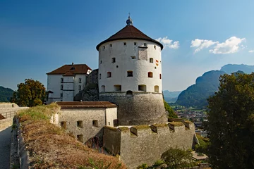 Papier Peint photo autocollant Travaux détablissement Festung Kufstein in Tirol - Österreich