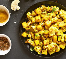 Indian style cauliflower with potatoes