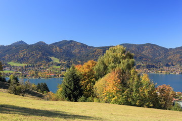 Fototapeta premium Herbst am Tegernsee