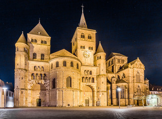 Fototapeta na wymiar Cathedral of Trier at night, Rhineland-Palatinate, Germany
