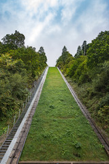 Schrägaufzug in den Alpen Österreich