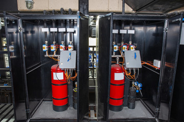 Industrial automatic fire extinguishing system, cabinet with balloon of fire-fighting foam,...