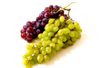 Grapes isolated white background shot 20