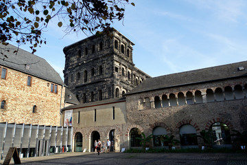 Fototapeta premium Wahrzeichen Porta Nigra