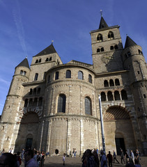 Fototapeta na wymiar Hohe Domkirche St. Peter Trier