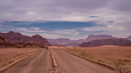 Fototapeta na wymiar Panorama im Wadi Rum Jordanien 