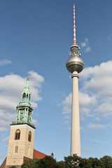 Naklejka premium Marienkirche und Fernsehturm