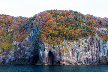 知床半島(10月　紅葉　秋　遊覧船)