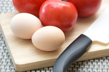 食材 トマトと卵
