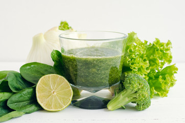 Detox green smoothie
