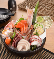Sushi appetizer platter