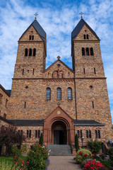 Fototapeta na wymiar Abtei St. Hildegard bei Rüdesheim im Herbst