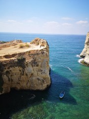 Fototapeta premium Raouche Rocks