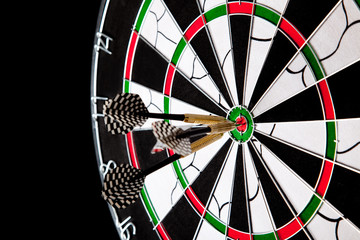 darts on black