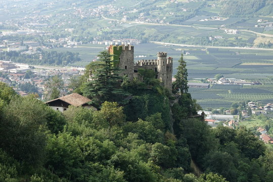 Brunnenburg