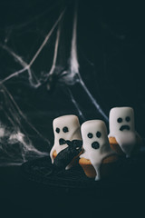 Geistermuffins für Halloween 