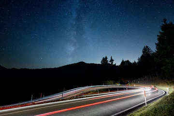 Fotobehang Sterne und Milchstraße an der Passstraße zur Schwägalp © Stefan Arendt