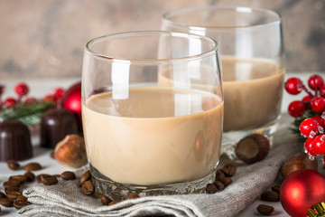 WInter alcohol drink with chtistmas decorations