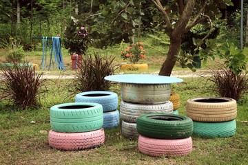 Decorating the old tire chairs