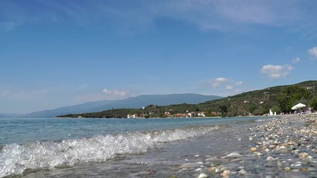 K&uuml;ste in Griechenland, leichte Meeresbrandung