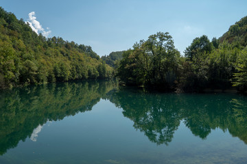 Fototapeta na wymiar Reiseziel: Nationalpark Una, Bosnien-Herzegowina